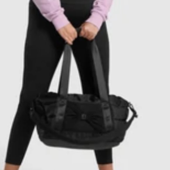 Gymshark Handbags - BNWT Gymshark Studio Gym Hold All Bag Black Rare Discontinued Whitney Si…